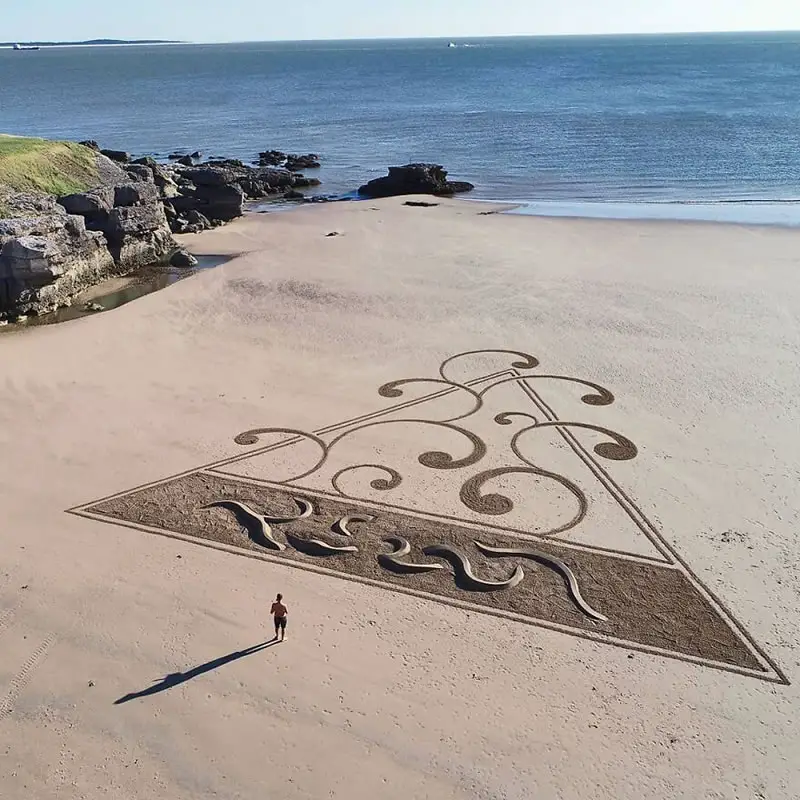 Giant Sand Drawings by Jben