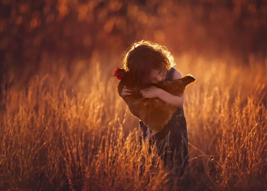 Lisa Holloway Kids Photography With Farm Animals