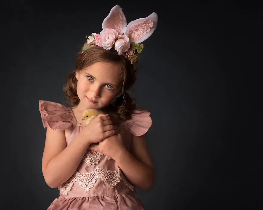 Lisa Holloway Kids Photography With Farm Animals