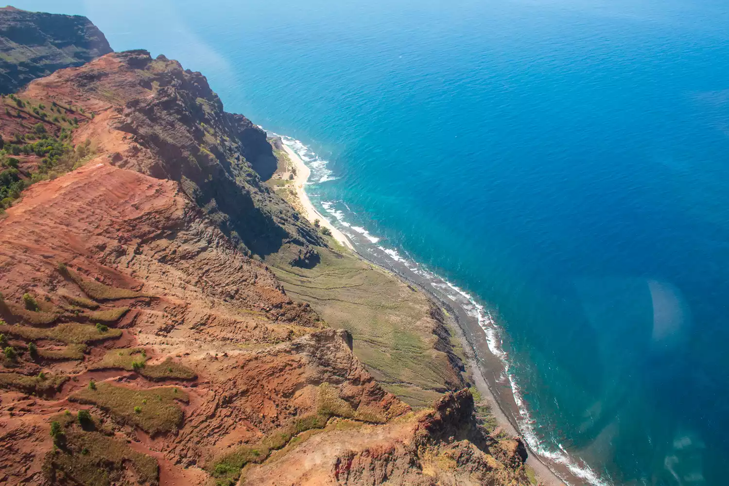 This Picture was taken out of the air of the Nā Pali Coast State Wilderness Park