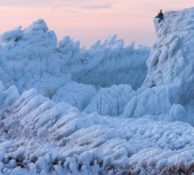 A series of amazing natural phenomena that you can't see every day, or never in your life - Photo 8.