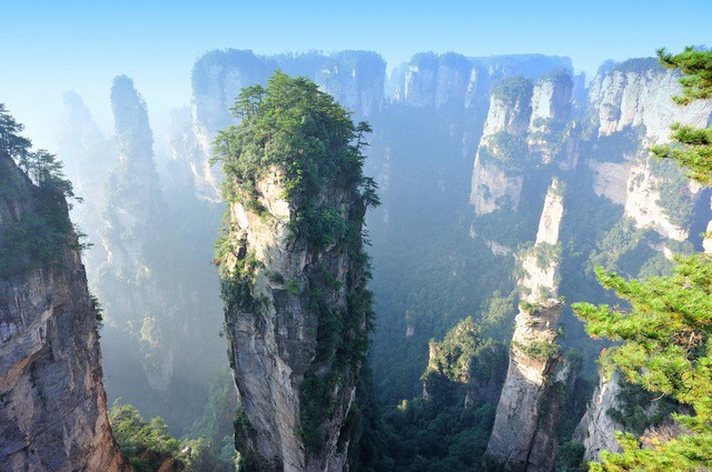 Natural marvels are so beautiful that it's unbelievable that it's real on Earth, including a place in Vietnam - Photo 10.