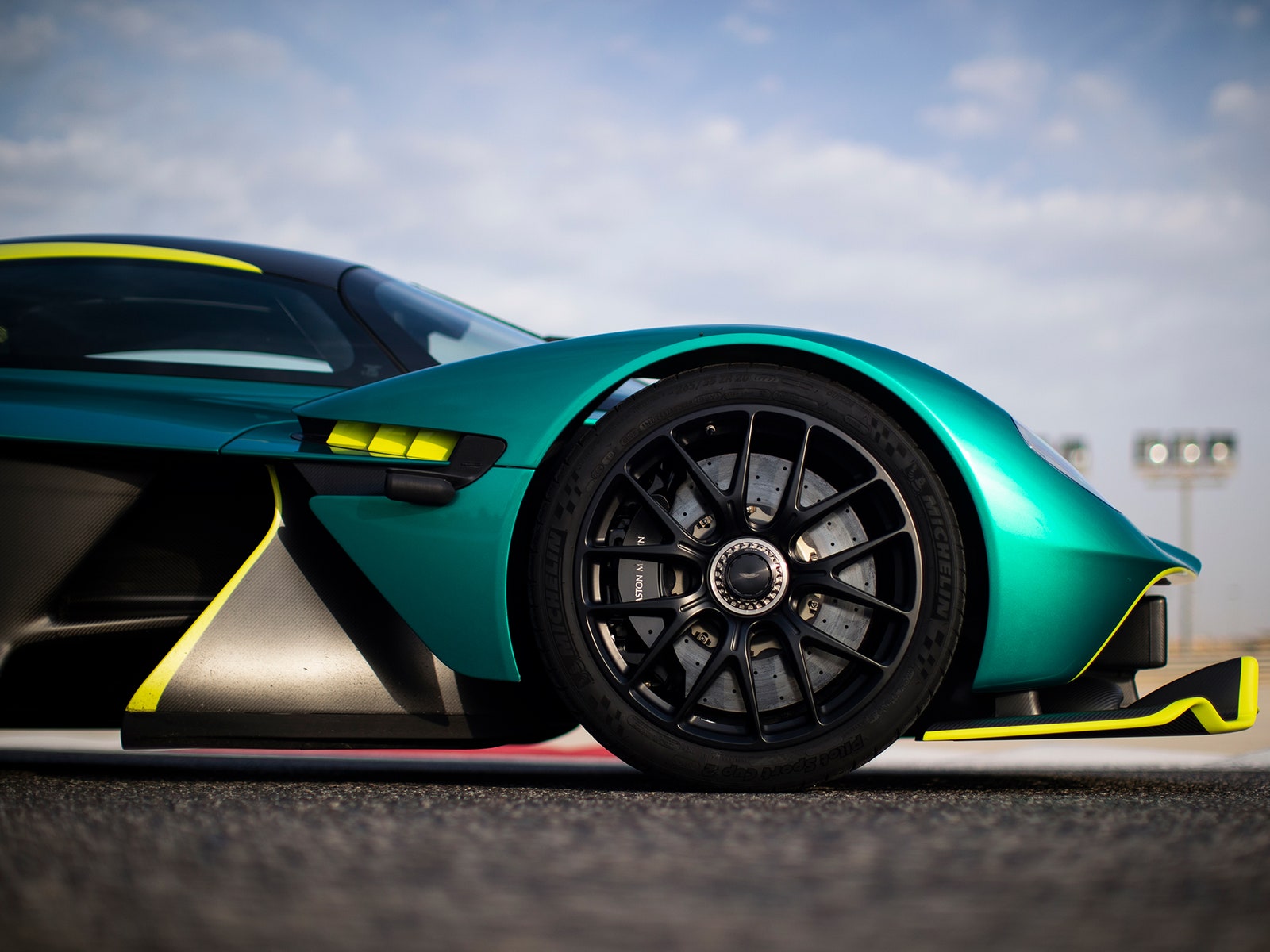 The new Aston Martin Valkyrie is so fast it will actually blow your mind