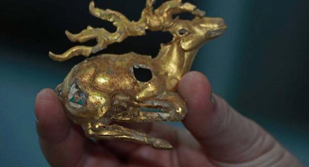 https://onlinenewsplus.com/wp-content/uploads/2023/03/rare-2500-year-old-‘golden-warrior-found-buried-under-precious-ornaments-in-kazakhstan-2.jpg