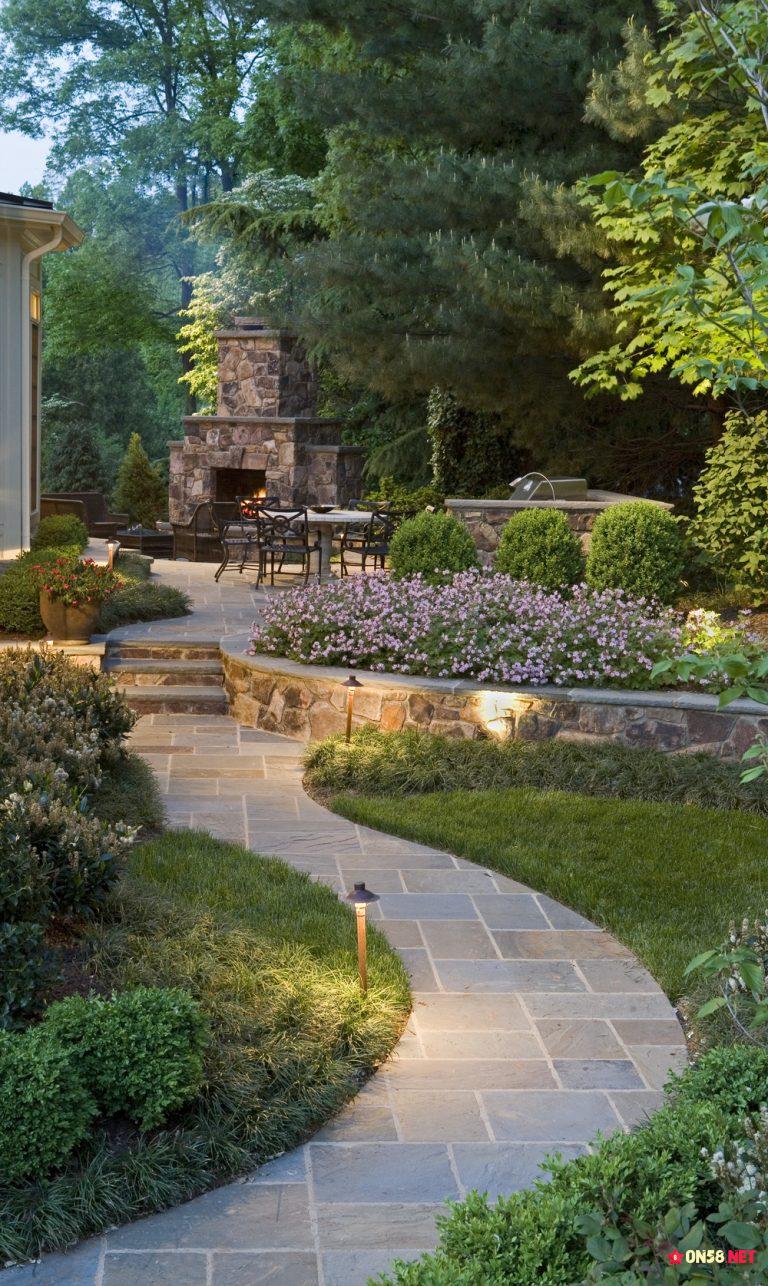 15 Amazing Garden Walkways That Will Charm You